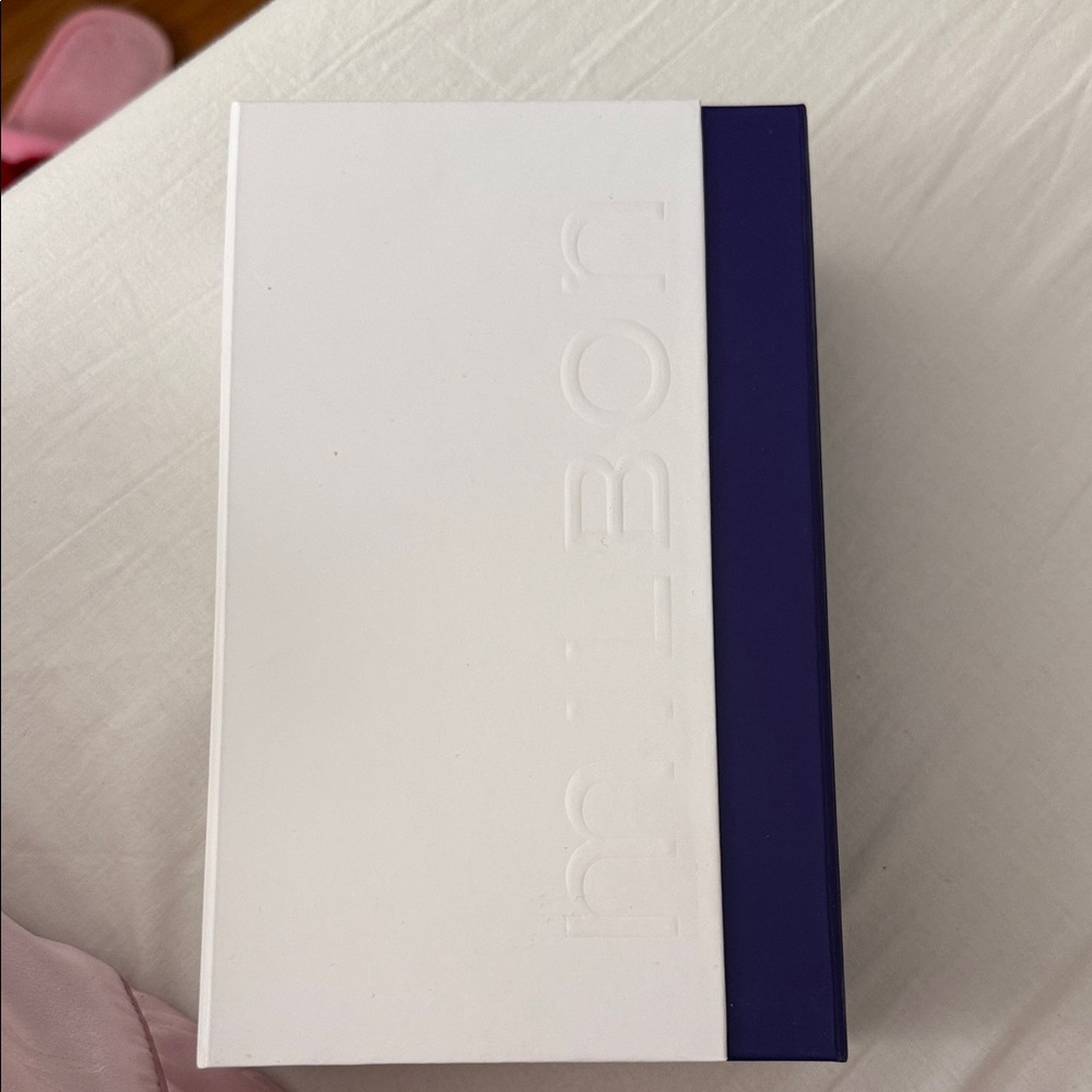 White and Purple Box